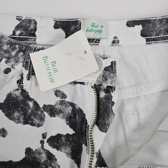 NWT Blue Buttercup Factory distressed cow print pants size large - Picture 11 of 15